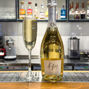 Benchmark б/а  ігристе біле н/сол (Англія)